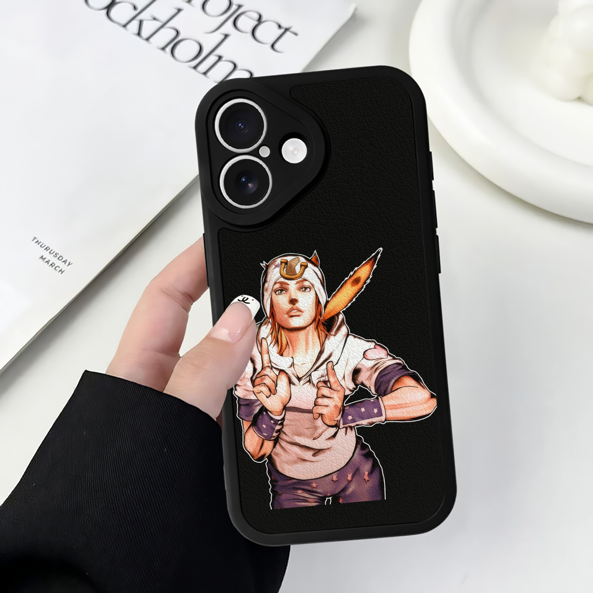 （画像用） ジョジョの奇妙な冒険 ジョナサン?ジョースター JoJo's Bizarre Adventure Jonathan Joestar 【iPhone 16シリーズ対応】シリコンスマホケース（レザー調） 材質：シリコン